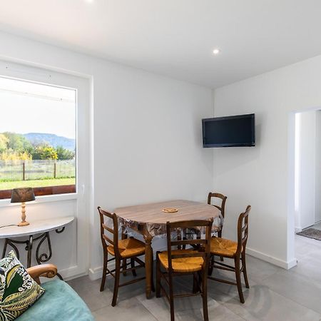 Vila Domaine Les Hirondelles Carmen Domessin Exteriér fotografie